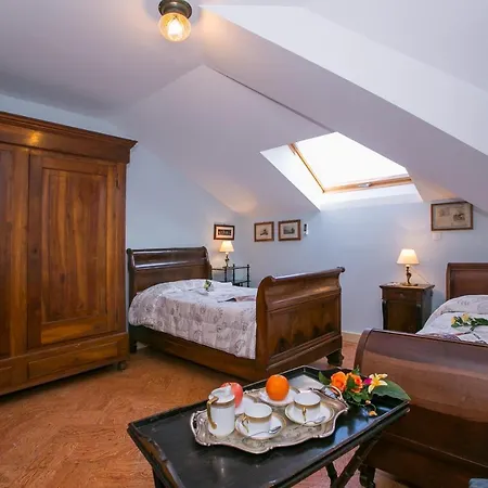 Villa Sleeps 16 Pool Air Con *