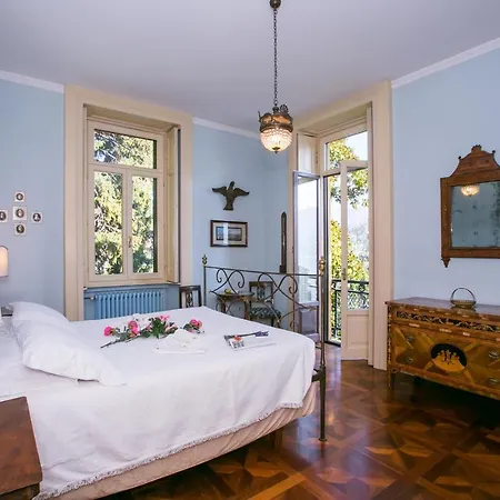 וילה Sleeps 16 Pool Air Con מולטראזיו