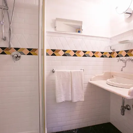 Sleeps 16 Pool Air Con 빌라